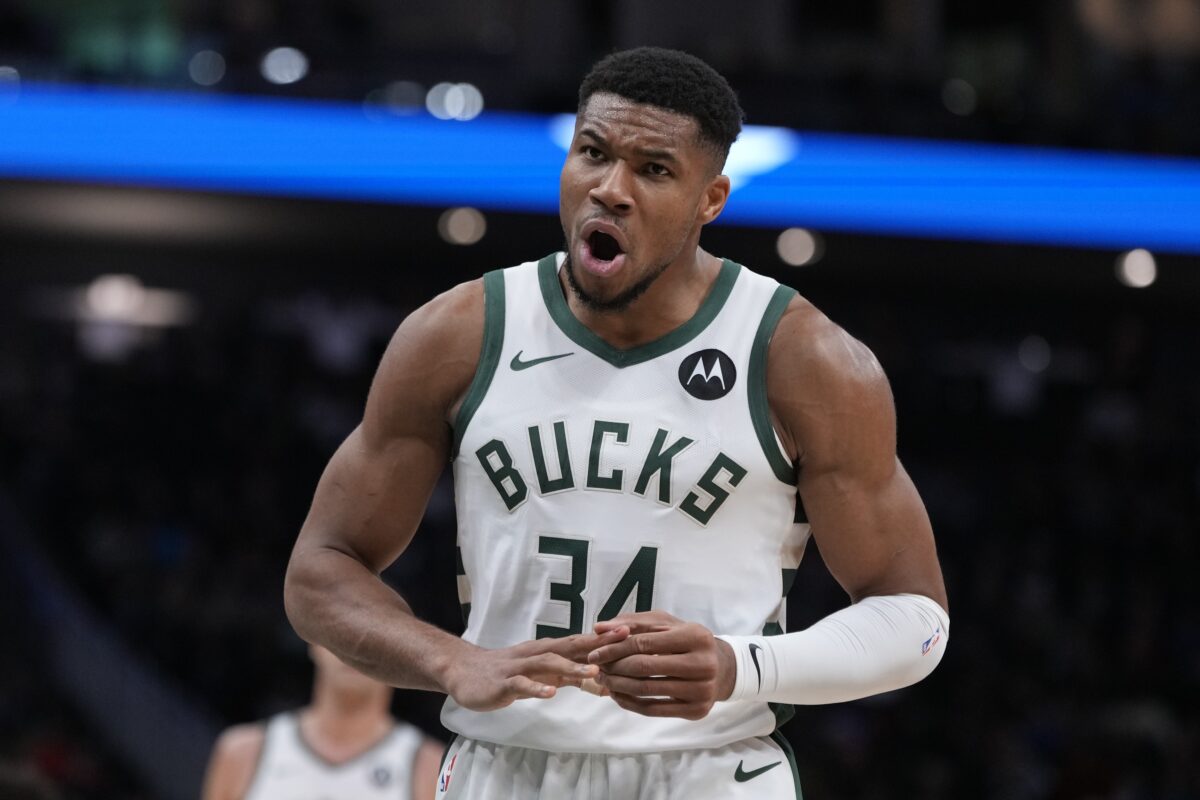 1731051603-Antetokounmpo23-1200x800.jpg