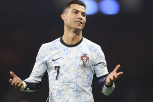 1731484352-Cristiano-Ronaldo23-1200x800.jpg