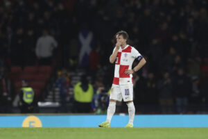 1731749966-modric2-1200x800.jpg
