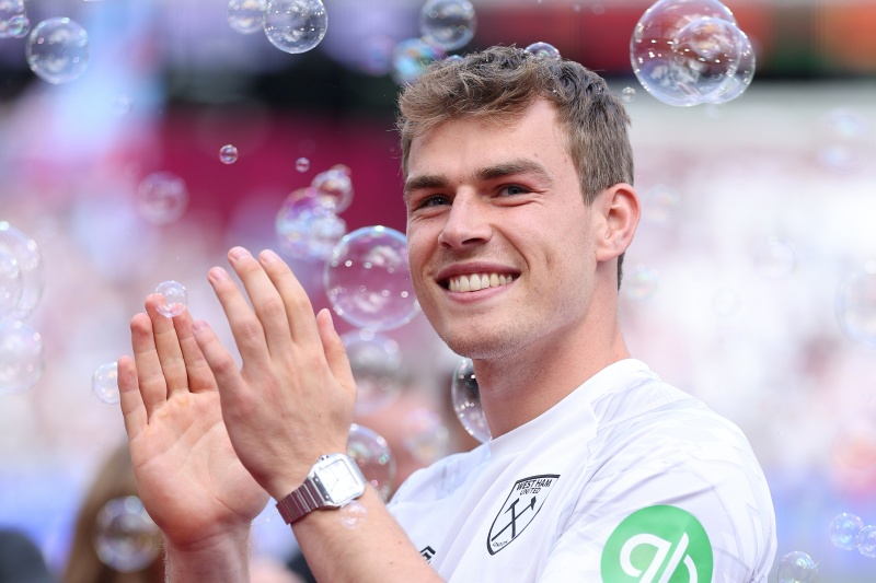 GettyImages-2229228509.jpg