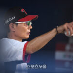 The day before, Son Yong -jun’s ‘Rui Ruins’ → Salted Sounds also wrote, “The basics were lacking, the third base coach that was not checked is wrong” (SS Jamsil IN)